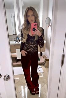 Tomi Lahren feet photo 3