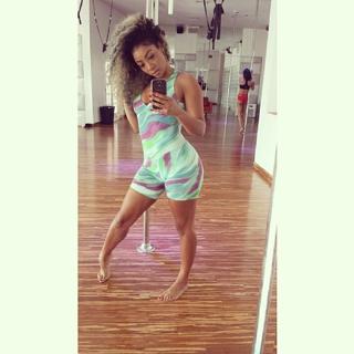Tommie Lee feet photo 3