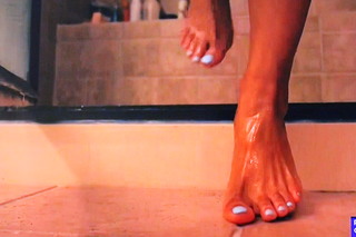 Tommie Lee feet photo 20