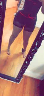 Tommie Lee feet photo 11