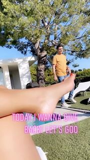Tommie Lee feet photo 5