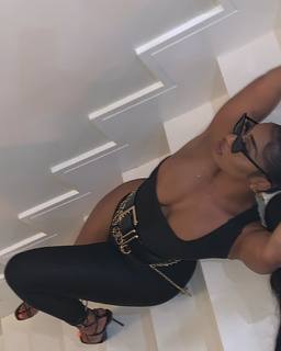 Tommie Lee feet photo 18