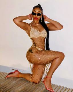 Tommie Lee feet photo 6