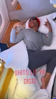 Tommie Lee feet photo 3