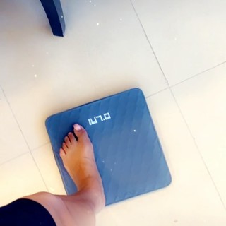 Tommie Lee feet photo 18