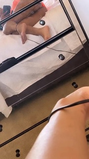 Tommie Lee feet photo 12