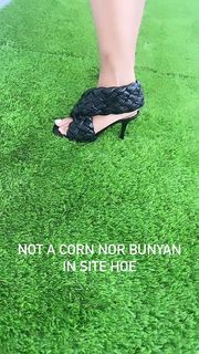 Tommie Lee feet photo 2