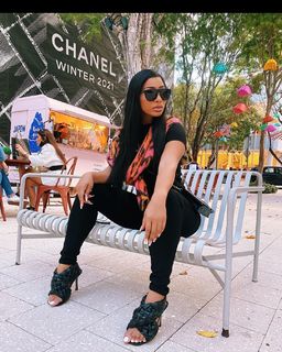 Tommie Lee feet photo 19