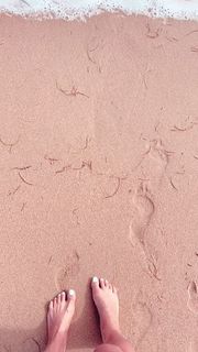 Tommie Lee feet photo 3