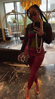 Tommie Lee feet photo 20