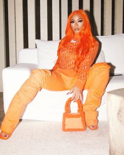 Tommie Lee feet photo 18