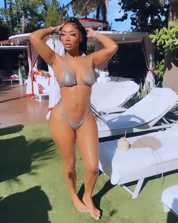 Tommie Lee feet photo 17