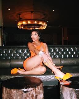 Tommie Lee feet photo 17