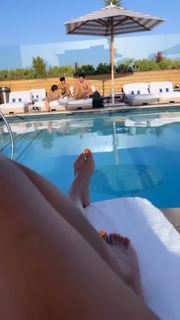 Tommie Lee feet photo 15