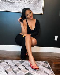 Tommie Lee feet photo 7
