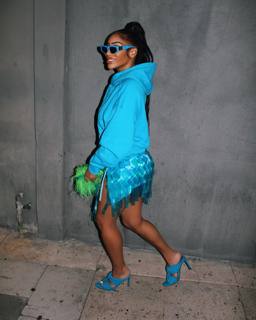 Tommie Lee feet photo 19