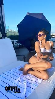 Tommie Lee feet photo 3