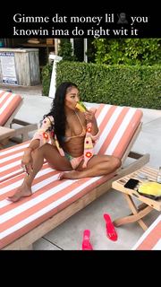 Tommie Lee feet photo 16