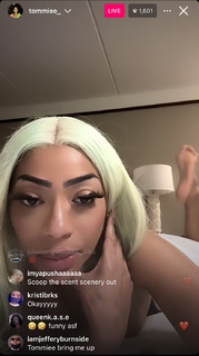 Tommie Lee feet photo 4