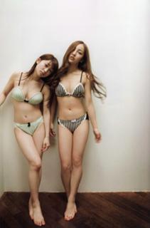 Tomomi Itano feet photo 18