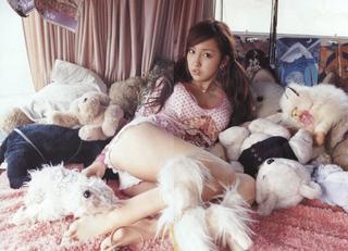 Tomomi Itano feet photo 10