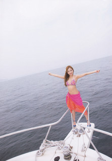 Tomomi Itano feet photo 10
