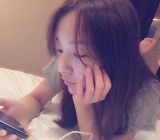 Tomomi Itano feet photo 14