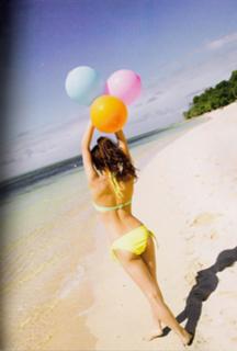 Tomomi Itano feet photo 7