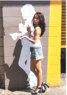 Tomomi Itano feet photo 12