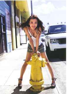 Tomomi Itano feet photo 11