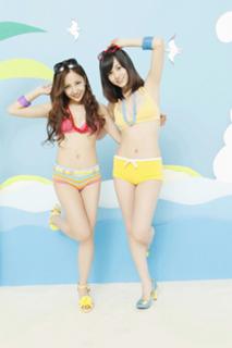 Tomomi Itano feet photo 15