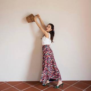 Tomomi Itano feet photo 6