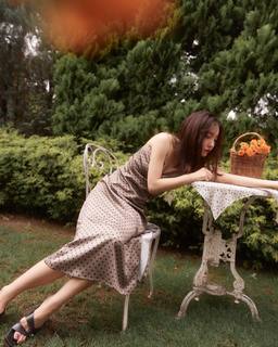 Tomomi Itano feet photo 1