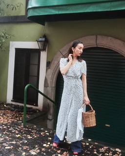 Tomomi Itano feet photo 19