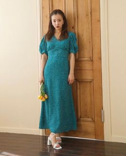 Tomomi Itano feet photo 19
