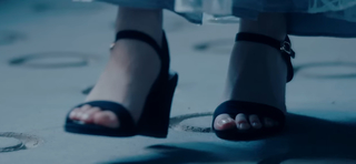 Tomori Kusunoki feet photo 12
