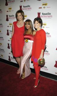Toni Braxton feet photo thumbnail