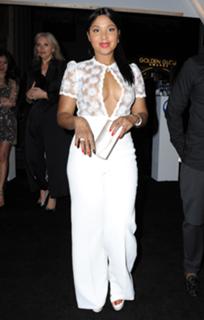 Toni Braxton feet photo thumbnail