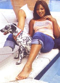 Toni Braxton feet photo thumbnail