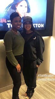 Toni Braxton feet photo thumbnail