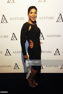 Toni Braxton feet photo thumbnail
