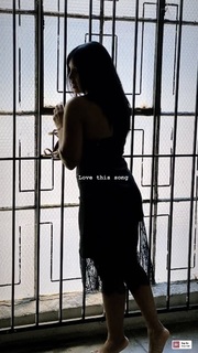 Toni Braxton feet photo thumbnail