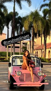 Toni Breidinger feet photo 8