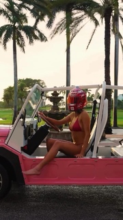 Toni Breidinger feet photo 7