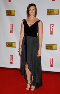 Toni Collette feet photo thumbnail