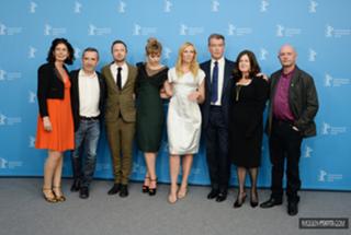 Toni Collette feet photo thumbnail