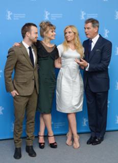 Toni Collette feet photo thumbnail