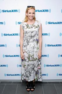 Toni Collette feet photo thumbnail