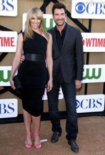 Toni Collette feet photo thumbnail