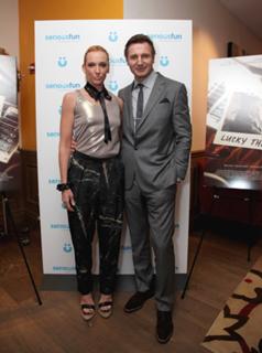 Toni Collette feet photo thumbnail